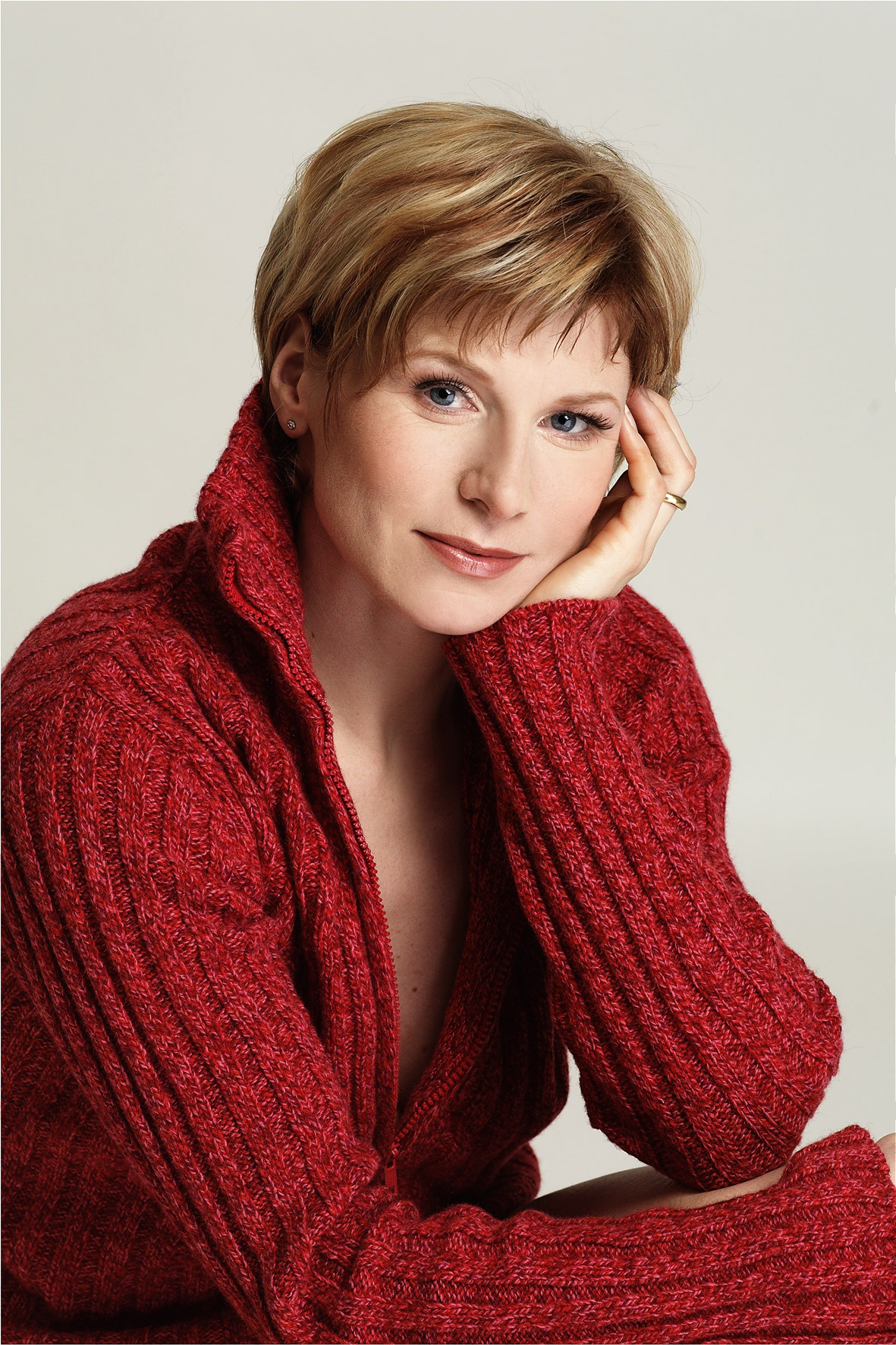 Monique Garbrecht Download